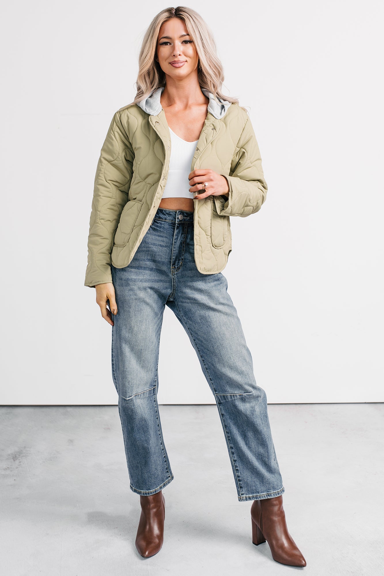 Willy Super High Rise Mica Denim Barrel Jeans (Medium Vintage)